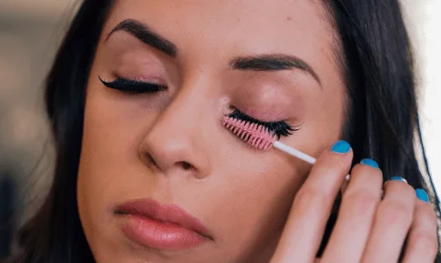 How To Clean Eyelash Extensions: Complete Procedure